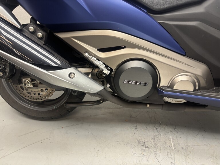 Kymco AK 550 foto 12