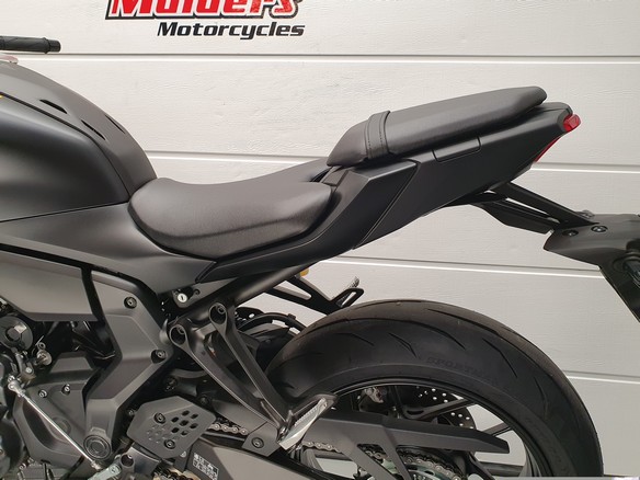 Yamaha MT 07 ABS foto 11