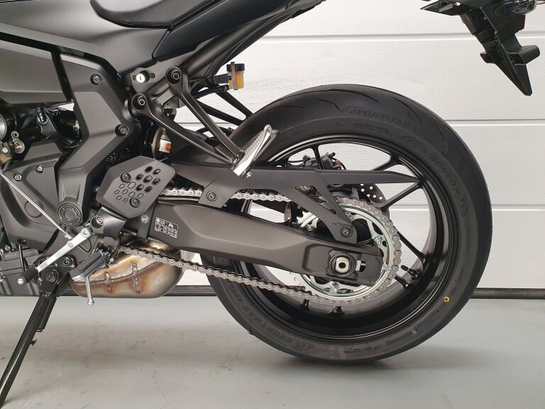 Yamaha MT 07 ABS foto 12