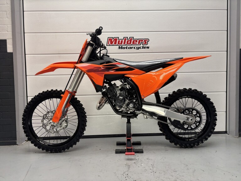KTM 125 SX EFI foto 2