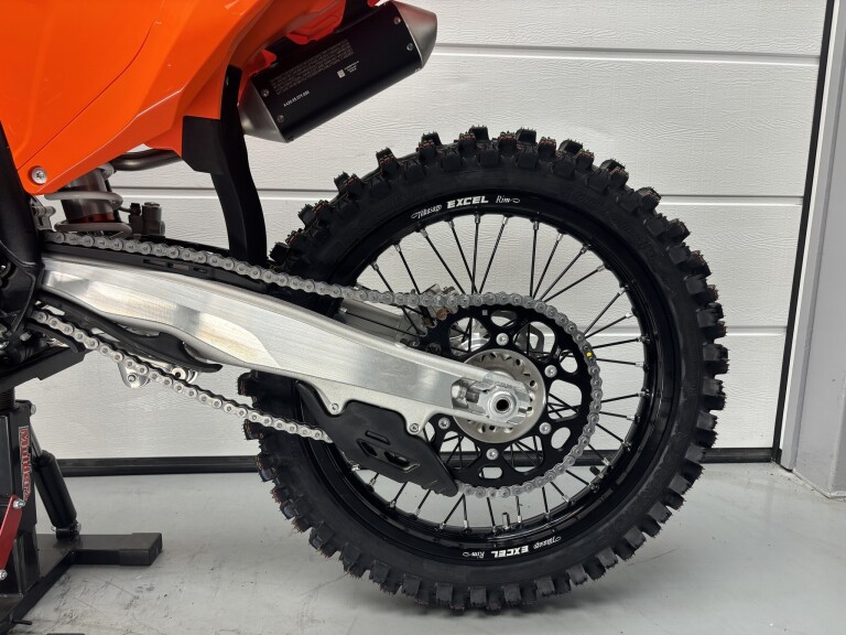 KTM 125 SX EFI foto 3