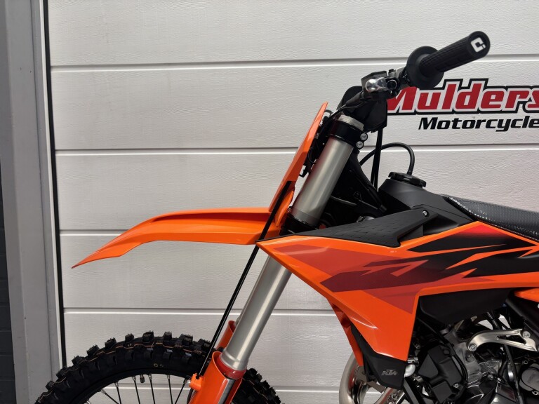 KTM 125 SX EFI foto 6