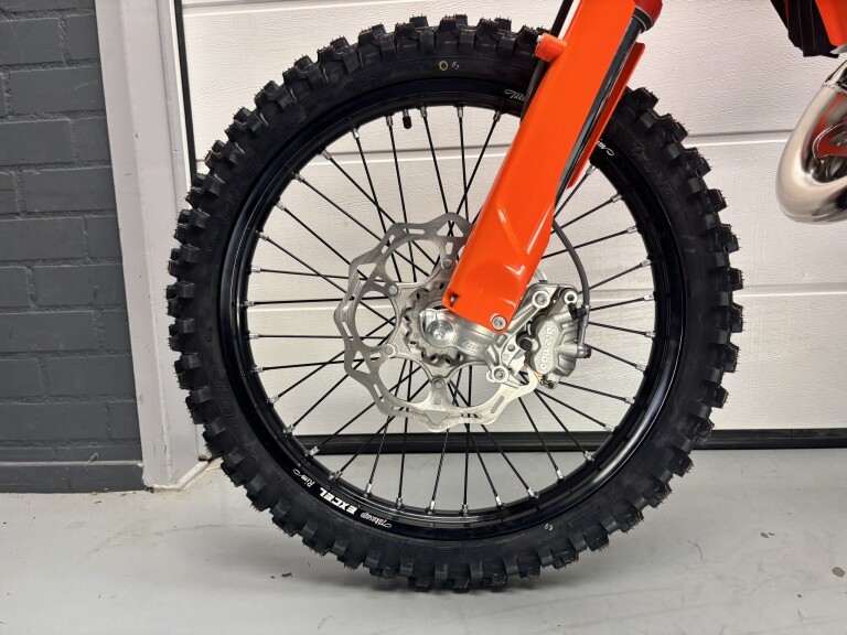 KTM 125 SX EFI foto 7