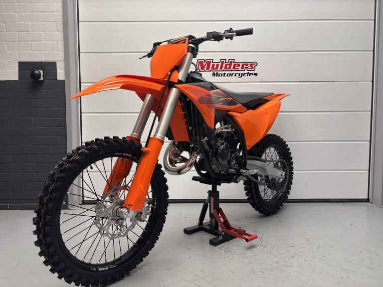 KTM 125 SX EFI 
