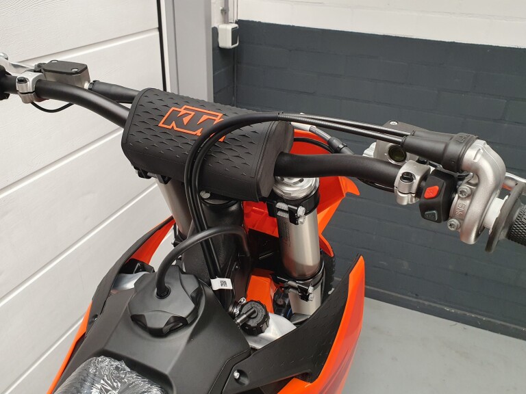 KTM 350 SX-F foto 13