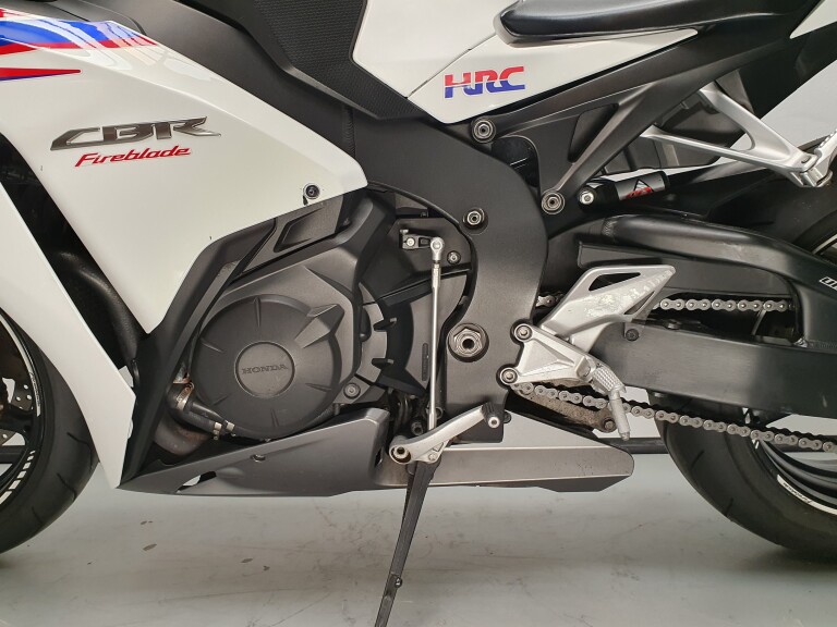 Honda CBR 1000 RR foto 6