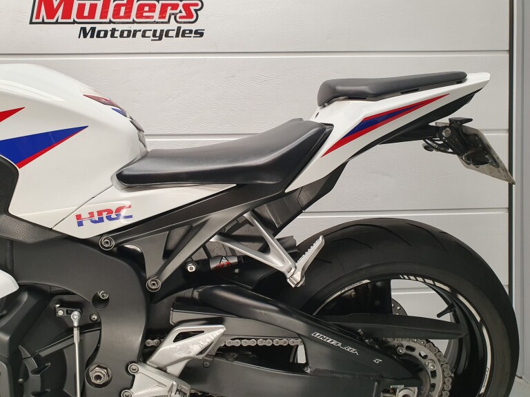 Honda CBR 1000 RR foto 7