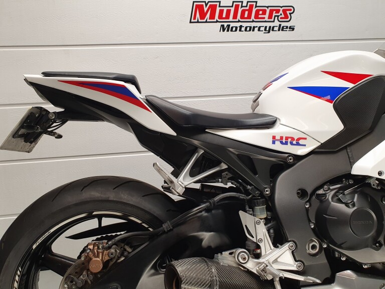 Honda CBR 1000 RR foto 10