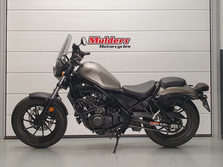 Honda CMX 500 REBEL foto 2
