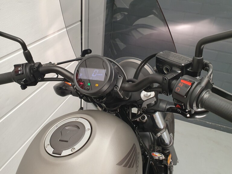 Honda CMX 500 REBEL foto 11