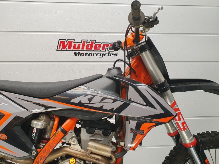 KTM 250 SX-F foto 11