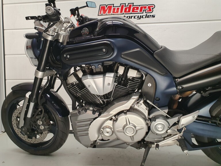 Yamaha MT 01 foto 5