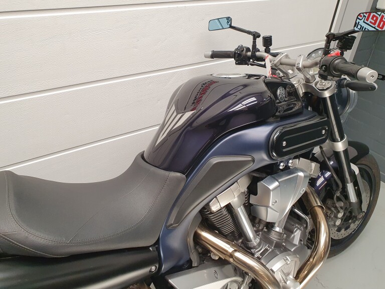 Yamaha MT 01 foto 10