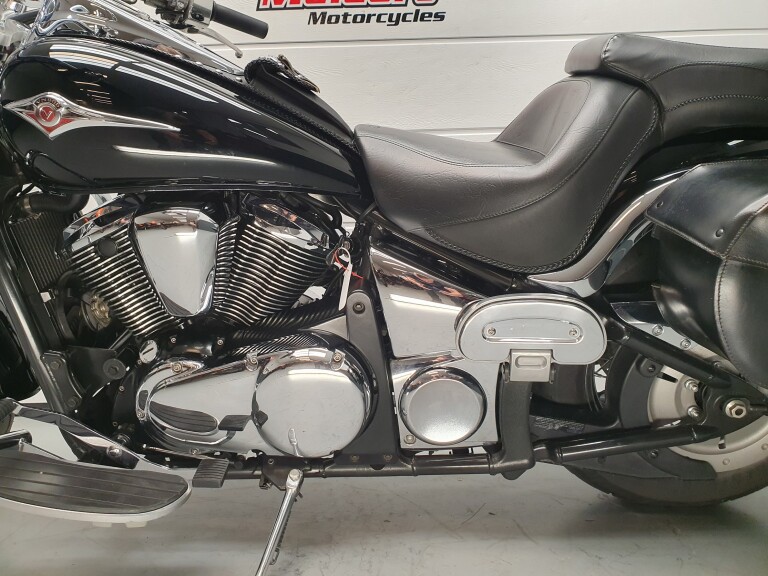 Kawasaki VN 900 CLASSIC foto 5