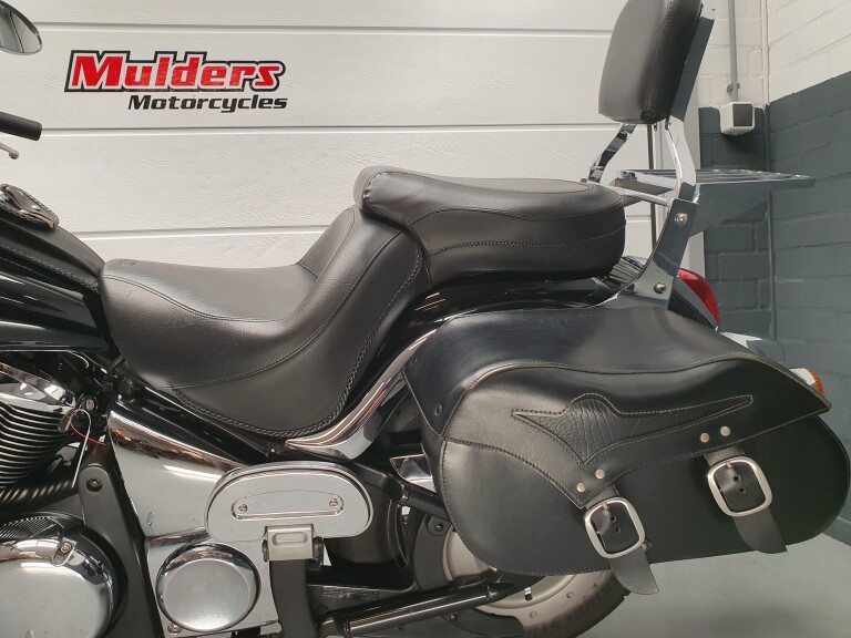 Kawasaki VN 900 CLASSIC foto 6