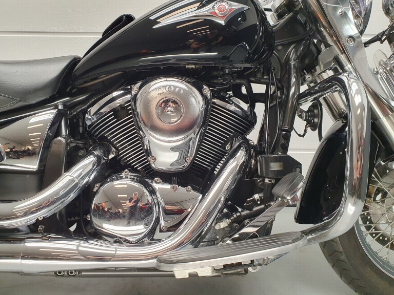 Kawasaki VN 900 CLASSIC foto 9