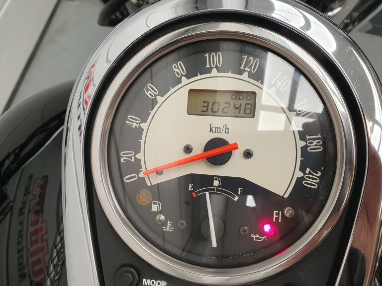 Kawasaki VN 900 CLASSIC foto 12