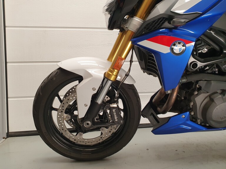 BMW F 900 R foto 3