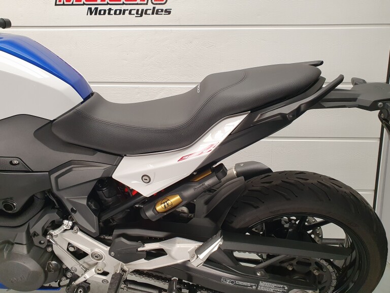 BMW F 900 R foto 6