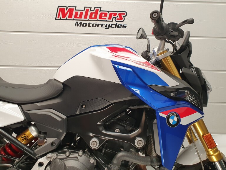 BMW F 900 R foto 11