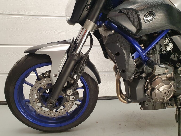 Yamaha MT 07 ABS foto 4