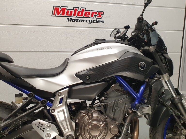 Yamaha MT 07 ABS foto 9