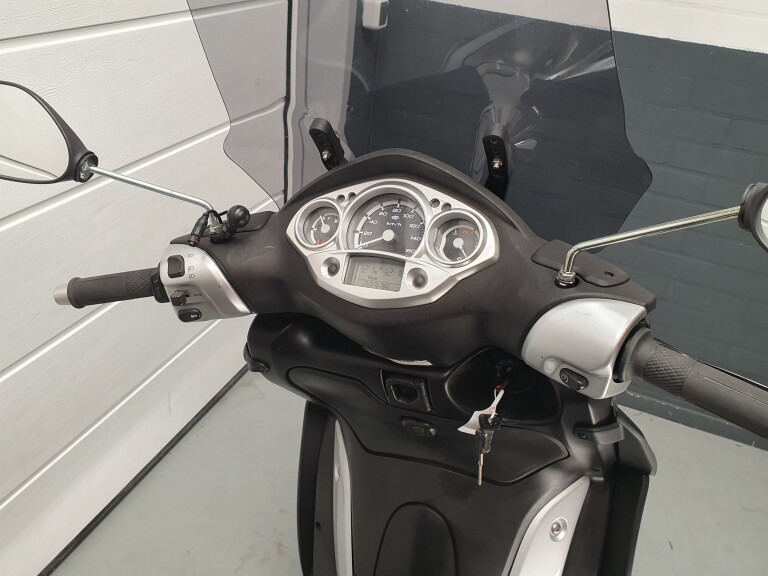 Yamaha VP 250 X CITY foto 12