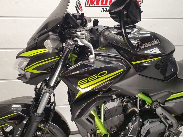 Kawasaki Z 650 foto 3