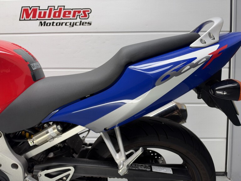 Honda CBR 600 F foto 15