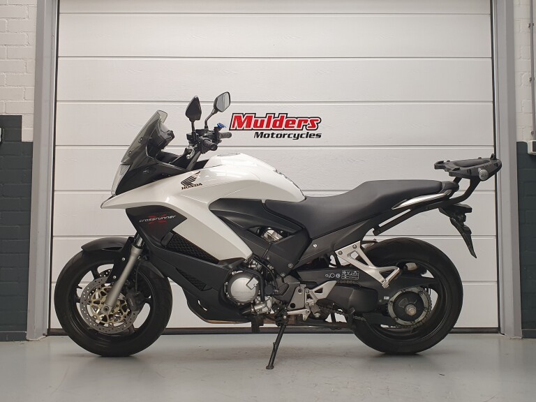 Honda VFR 800 XA CROSSRUNNER foto 2