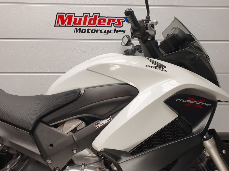 Honda VFR 800 XA CROSSRUNNER foto 6