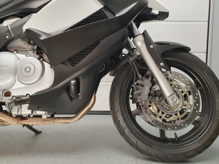 Honda VFR 800 XA CROSSRUNNER foto 7