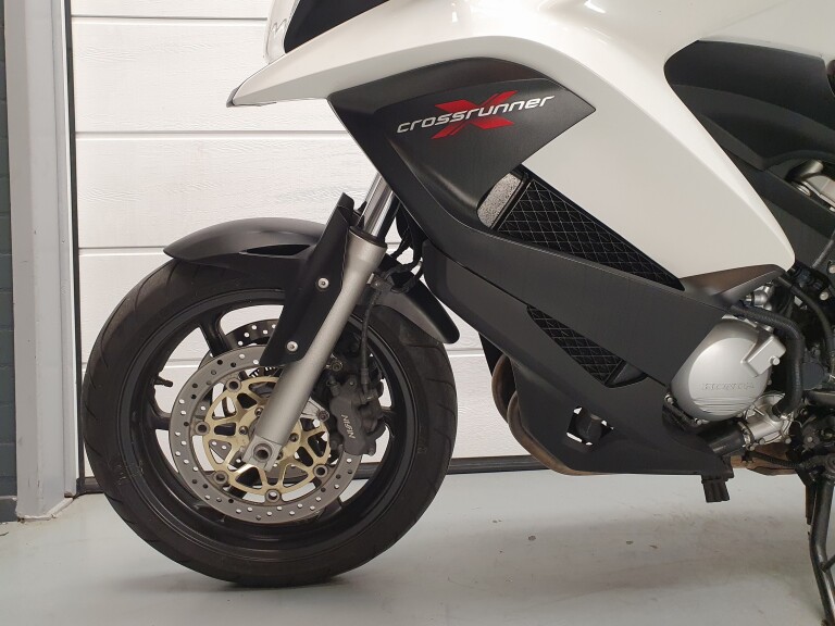 Honda VFR 800 XA CROSSRUNNER foto 10
