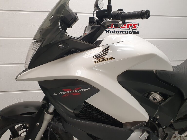Honda VFR 800 XA CROSSRUNNER foto 11
