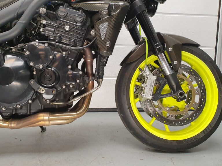 Triumph SPEED TRIPLE 1050 foto 7