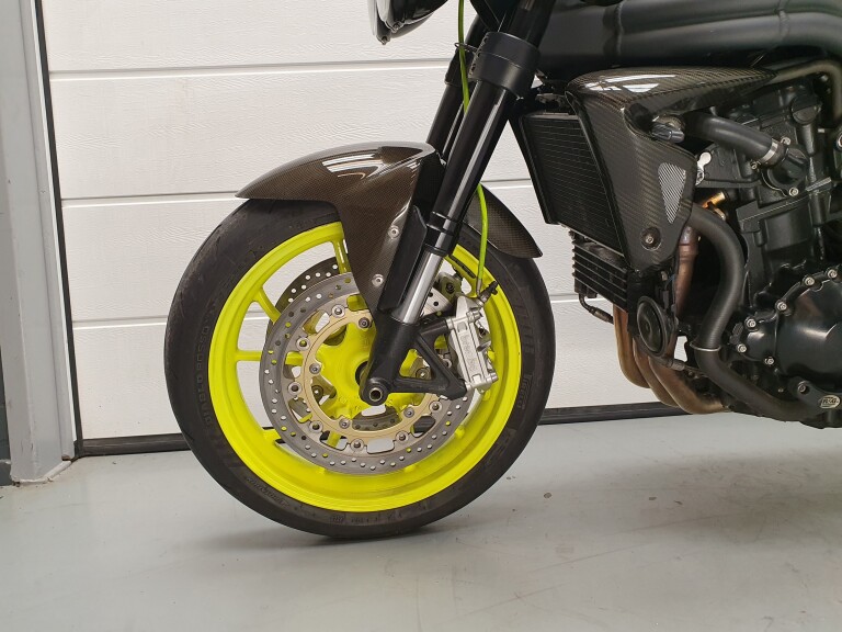 Triumph SPEED TRIPLE 1050 foto 10