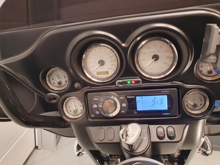 Harley-Davidson FLHXI STREET GLIDE foto 13