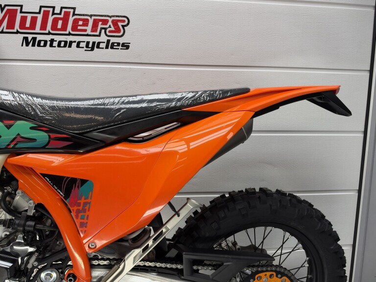 KTM 350 EXC-F SIX DAYS foto 5