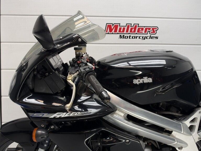 Aprilia SL 1000 FALCO foto 3