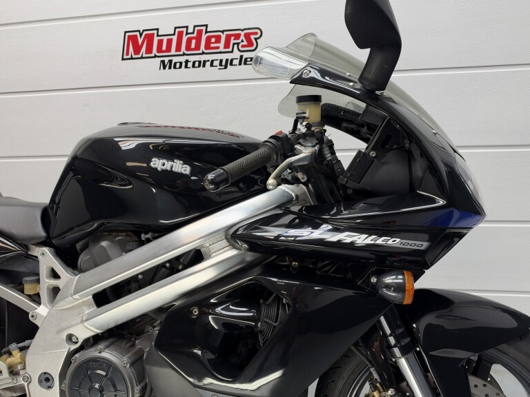 Aprilia SL 1000 FALCO foto 9