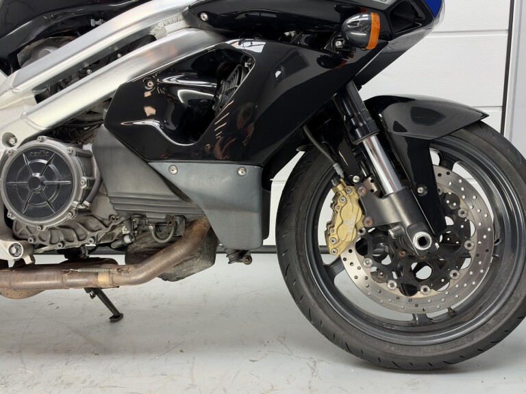 Aprilia SL 1000 FALCO foto 10