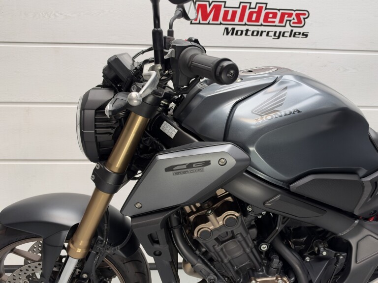 Honda CB 650 RA foto 11