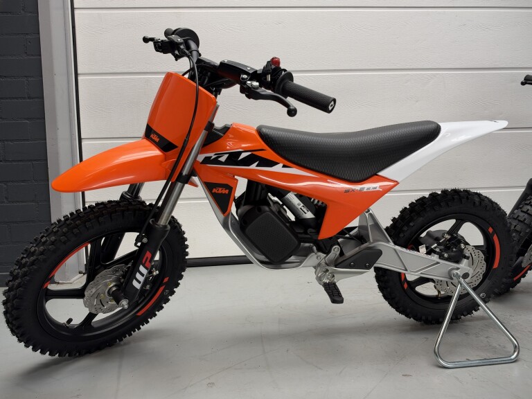 KTM SX-E 2 en 2.12 foto 3