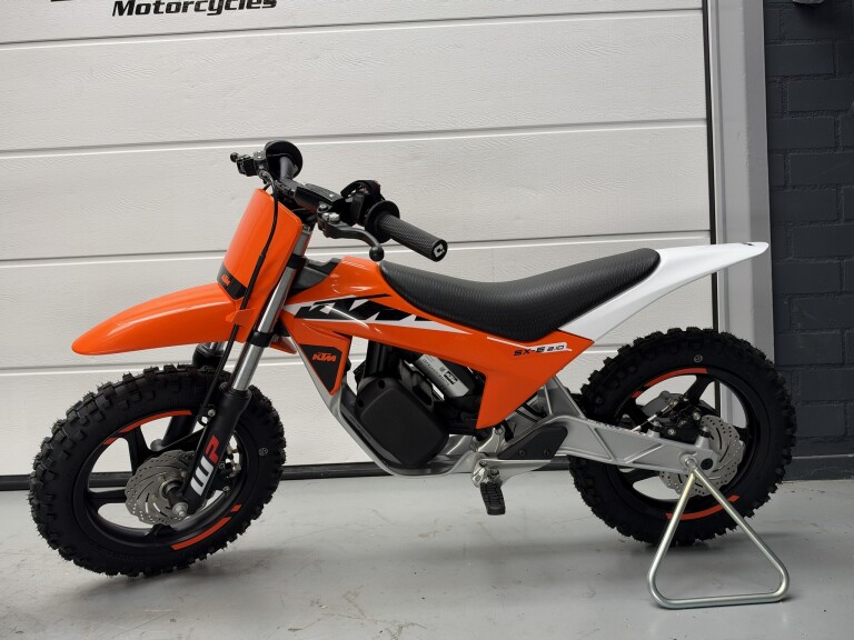 KTM SX-E 2 en 2.12 foto 4