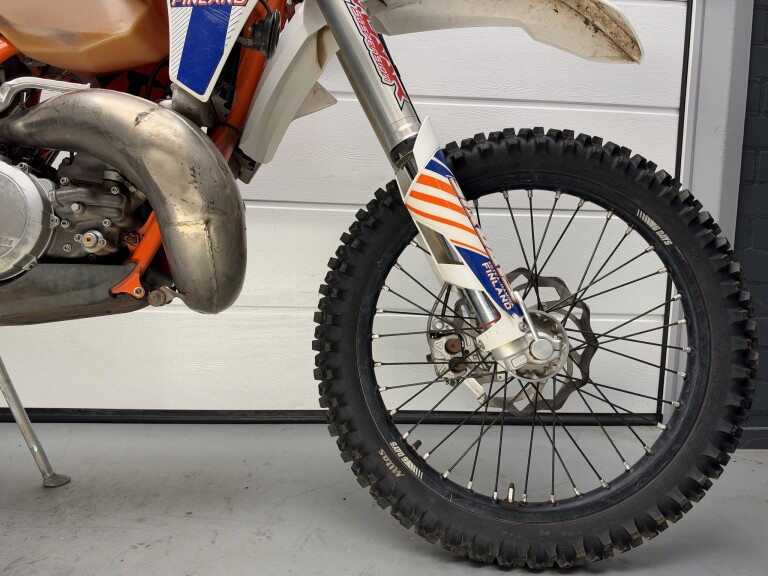 KTM 300 EXC SIX-DAYS foto 6